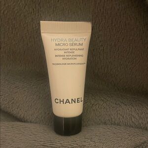 CHANEL Hydra Beauty Micro Serum in White and Black